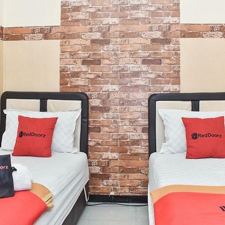 Reddoorz At Omah Wetan Sawojajar Malang Hotel Exterior photo